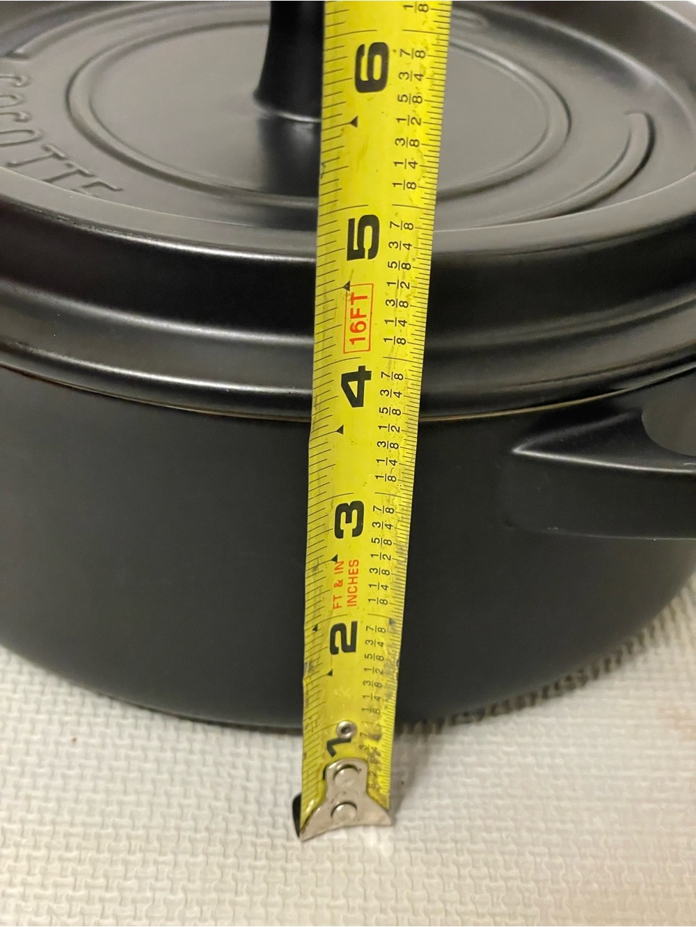 Nouvelle Cuisine Black Cast Iron Dutch Oven Pan with Lid - Picture 7 of 16